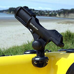 Railblaza Rod Holder II montiert auf einem Kayak